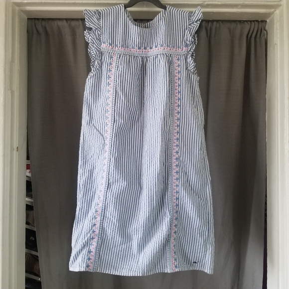 Vineyard Vines | Seersucker Embroidered Shift Dress - Picture 2 of 11